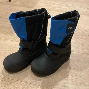 Little Boys Tundra Snowboots, size 13